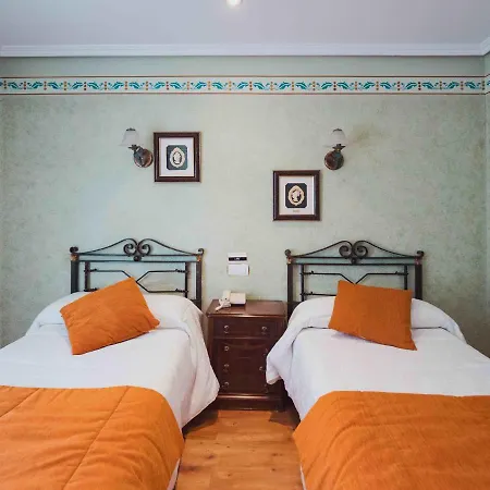 Hotell Dona Carmen 3*